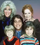 Sitcomul „Cine-i șeful?” va avea o continuare!