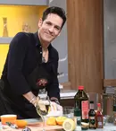 Ștefan Bănică și fiul lui participă în sezonul 8 „Chefi la Cuțite”. Ce alte vedete au dorit să se alăture noului sezon