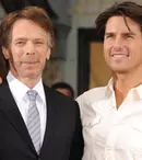 Tom Cruise și Jerry Bruckheimer, denumiți aviatori navali onorifici, înainte de premiera peliculei „Top Gun: Maverick”