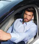 Can Yaman filmează pe străzile Romei și dezlănțuie nebunia printre fanii săi