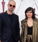 Prima apariție românească la Oscaruri. Ce designer a creat ținuta purtată de producătoarea „Colectiv”