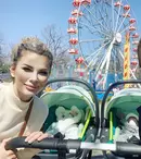 Alina și Ilan Laufer și-au dus gemenii născuți prematur la prima ședință foto