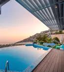 (P) Păstrează curată apa din piscină și nu uita de floculant!