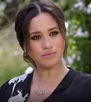 Cum a fost surprinsă Meghan Markle pe străzile din Los Angeles. Soția lui Harry nu era singură!