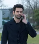 Actorul Kaan Urgancıoğlu (Emir din “Dragoste infinită”) s-a însurat. Cine este aleasa lui