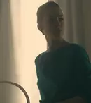 Yvonne Strahovski din „Povestea slujitoarei” și-a dezvăluit sarcina la premiera noului său film