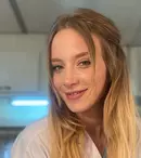 Cine este și câți ani are Hayal Köseoğlu. Cum a devenit celebră interpreta Acelyei din serialul „Doctorul minune”