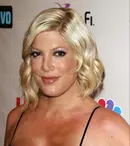 E de nerecunoscut! Tori Spelling, actrița din „Beverly Hills 90210”, a bulversat pe toată cu felul cum arată, mai nou
