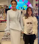 Anamaria Prodan, cu fiul ei și al lui Reghecampf la lansarea noilor ei cărți: „Noi nu plângem decât acasă”