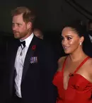 Meghan Markle a furat toate privirile în rochia roșie superbă purtată la o gală din New York. La mână a avut o brățară a prințesei Diana