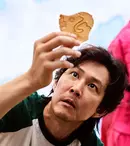 Sezonul 2 din „Jocul calamarului” / „Squid Game”, confirmat oficial de Netflix. „Sunt în discuții și pentru sezonul 3”