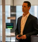 Interviu Jeremy Strong din „Succesiunea”: „Kendall în al treilea sezon e un vizionar și un lider. Personajul e aproape mesianic acum”