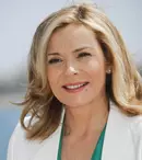 Kim Cattrall reacționează la mesajele fanilor despre absența ei din „Și uite așa...” /„And Just Like That”