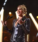 Câștigătorii People’s Choice Awards 2021. Cele mai extravagante ținute de pe covorul roșu