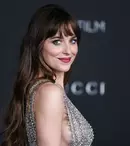 Dakota Johnson va fi „Madame Web”, prima super-eroină din universul Sony, în asociere cu Marvel