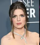 Julia Fox și Kanye West, în ipostaze tandre. Ce cadou i-a făcut actriței. „Sunt încă în stare de șoc”