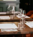 5 metode eficiente ca să creezi o atmosferă primitoare în restaurant