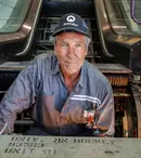 Mike Rowe revine la Discovery Channel cu un nou sezon „Meserii murdare”. Când e premiera