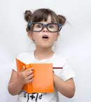 Ce beneficii aduce scrisul cu stiloul pentru dezvoltarea copiilor