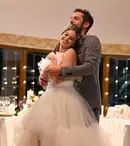 Imaginile publicate de Alecsandru Dunaev, actorul din serialul „Adela”. „Cât se mai amuză bărbatul la nuntă, neștiind ce-l așteaptă”