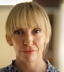 „Frânturi din ea”, un serial Netflix neobișnuit de palpitant