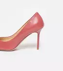 Cum alegi pantofii de damă potriviți pentru orice ocazie. Trei tipuri care sunt un must have în garderobă