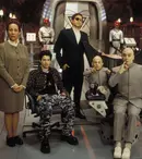 Filme la TV azi, 14 aprilie: „Austin Powers: Spionul care mi-a tras-o”, „Ape ucigașe”, „Expresul zăpezii”, „American Ultra: Agent descoperit”