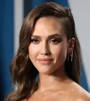 Jessica Alba revine la actorie. Actrița va fi vedeta serialului Netflix „Confessions on 7:45”