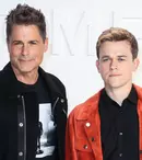 Rob Lowe și fiul lui vor juca într-un serial de comedie produs și difuzat de Netflix