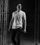 Cine este Denis Roabeș, noul antrenor de la „Vocea României” 2022