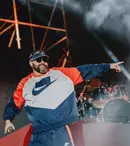 Grasu XXL a ajuns la poliție după ce a stropit cu apă și a înjurat un tânăr la concert. Primele declarații