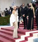 Kim Kardashian, acuzată că a distrus legendara rochie a lui Marilyn Monroe purtată la Met Gala 2022