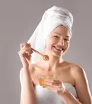 Miere și lăptișor de matcă: ingredientele minune în îngrijirea tenului și a părului. Cum faci acasă cele mai bune măști naturale