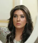 Cine este Deniz Bolışık, actrița care joacă rolul principal, Nefise, în serialul „Aripi frânte”