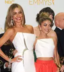 Reuniune specială „Modern Family” la nunta lui Sarah Hyland. Cum a arătat rochia de mireasă a actriței