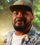 Când nu filmează cu Adela Popescu, Cabral se distrează cu Radu Vâlcan. Cei doi s-au răcorit în piscină