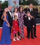 Un celebru regizor a dezvăluit că s-a născut femeie: ”La un moment dat a trebuit să fac o alegere… dacă să trăiesc sau să mor”