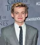 Jack Gleeson, Joffrey din „Game of Thrones”, s-a căsătorit! Ținutele de nuntă au surprins pe toată lumea