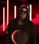 Schimbare de look pentru solistul de la Carla’s Dream. Artistul a renunțat, parțial, la machiaj