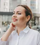 3 feluri la modă de a aranja o cămașă de femei pentru purtarea zilnică