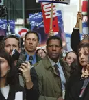 Filme la TV azi, 24 noiembrie: „Candidatul altora”, „Crăciun cu afine”, „Asediul”, „Furia titanilor”