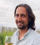 Denis Ștefan a spus care este semnificația numelui său. Cum a devenit actoria destinul lui. „Tata m-a predestinat”