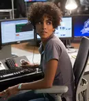 Filme la TV azi, 14 noiembrie: „Apel de urgență”, „Alertă de gradul 5”, „Omul-Păianjen: Departe de casă”