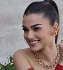 Cum încearcă Theo Rose să își ascundă sarcina. Imaginea publicată de Horia Brenciu