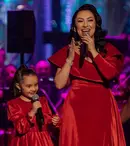 Andra și fiica ei, Eva Măruță, moment special pe scenă. Au cântat împreună, îmbrăcate în rochii superbe