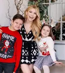 Elena Gheorghe, cu colinda prin vecini. Ce alte planuri de Sărbători are artista. EXCLUSIV