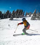 Unde poți schia în România: 5 stațiuni cu peisaje spectaculoase 