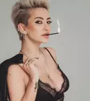 Giulia revine în muzică după 3 ani de absență cu un look provocator și versuri incitante: „Fumez amintiri cu tine, goală”