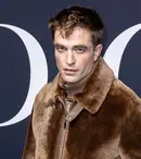 Bărbați în fuste! Robert Pattinson a făcut senzație la Săptămâna Modei de la Paris