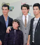 Cum arată acum Frankie, cel mai mic dintre frații Jonas. De ce nu vrea să colaboreze cu Joe, Nick și Kevin